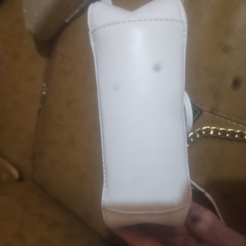 Gucci White GG Marmont Quilted Shoulder Bag - Picture 6 of 14